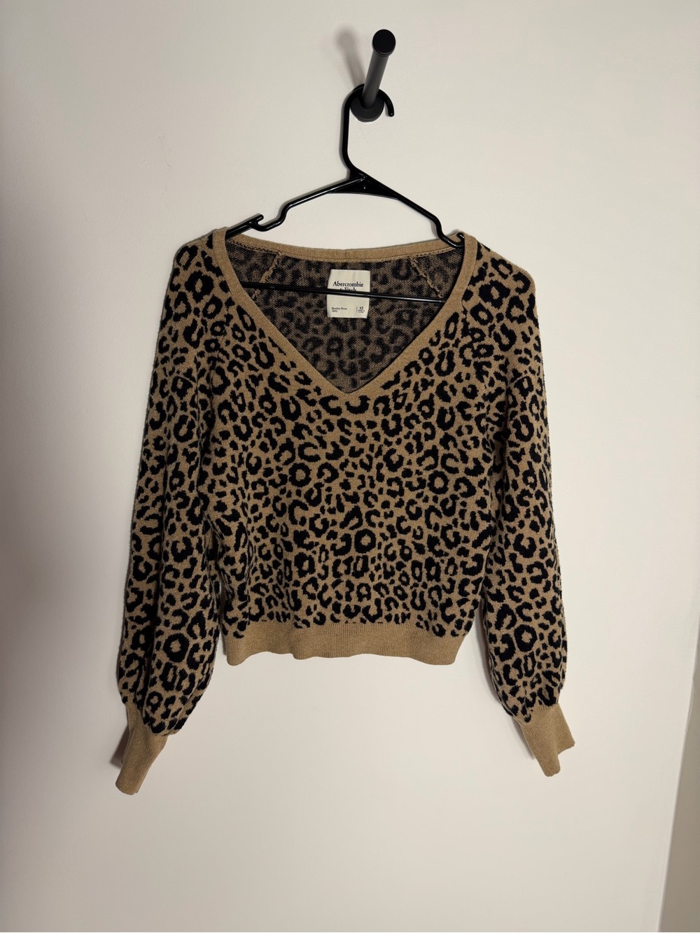 Abercrombie Leopard Print V-Neck Sweater - Tan/Black